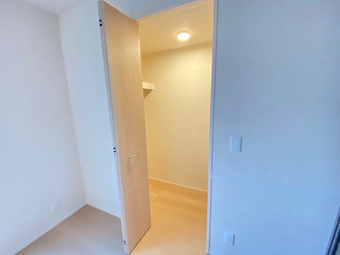 物件内観写真11　(収納)