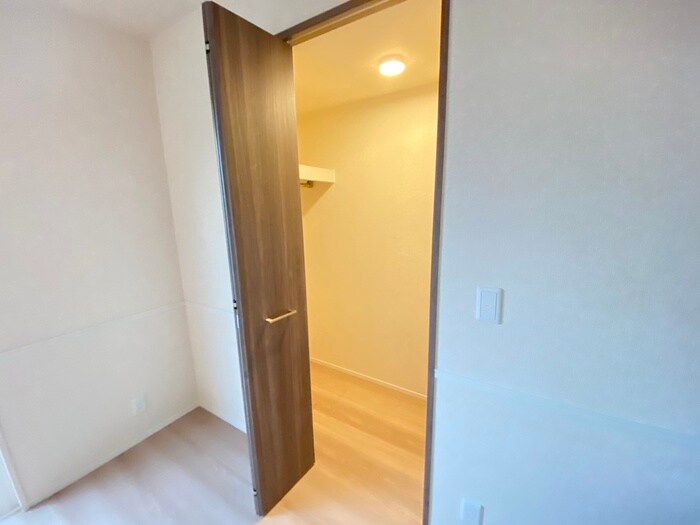 物件内観写真11　(収納)