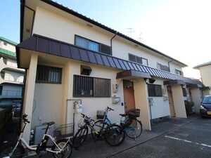小路貸家外観写真