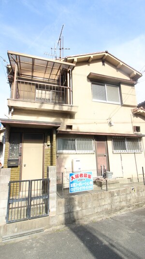高西町貸家外観写真
