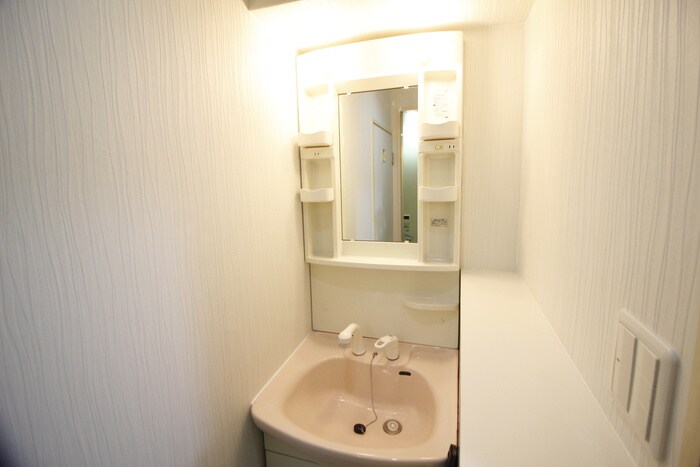 物件内観写真8　(洗面)