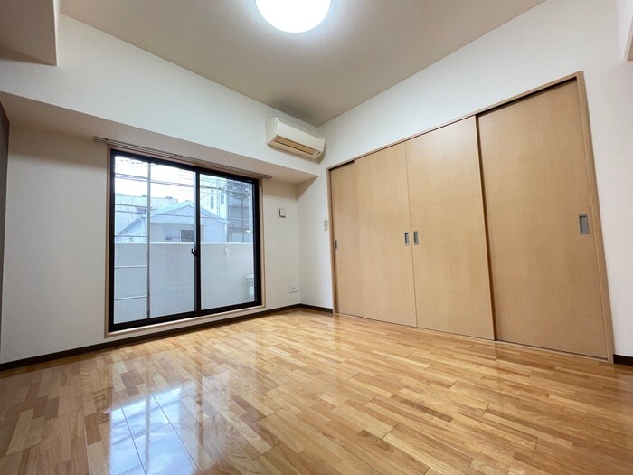 物件内観写真8　(居室)