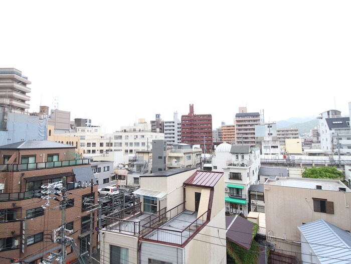 物件内観写真16　(室内からの展望)