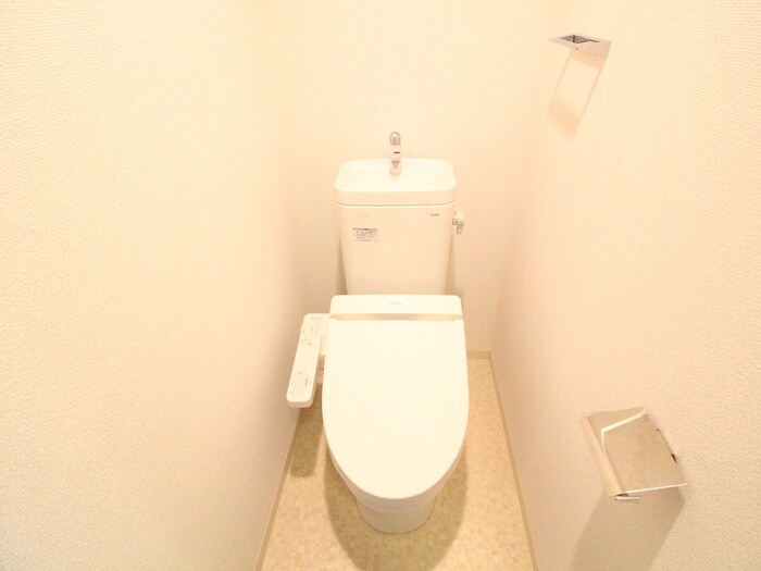 物件内観写真11　(トイレ)