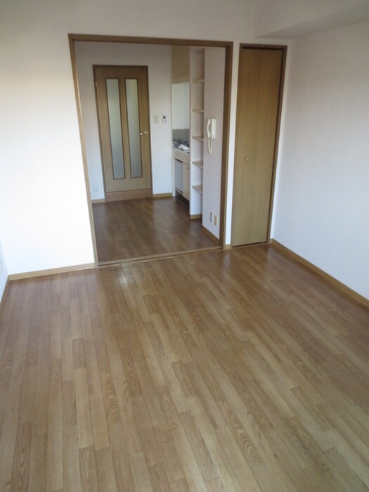 物件内観写真10　(居室)