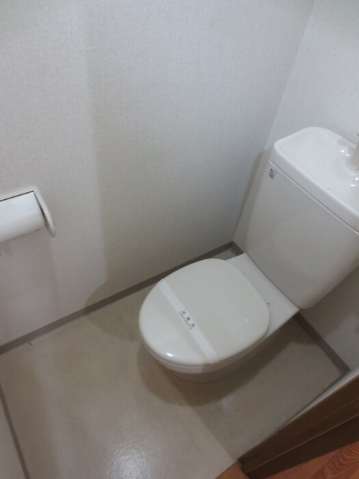 物件内観写真16　(トイレ)