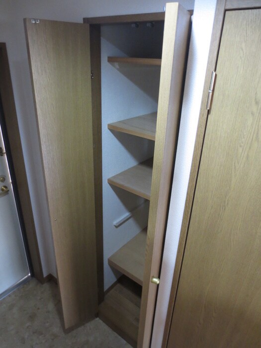 物件内観写真17　(靴箱)