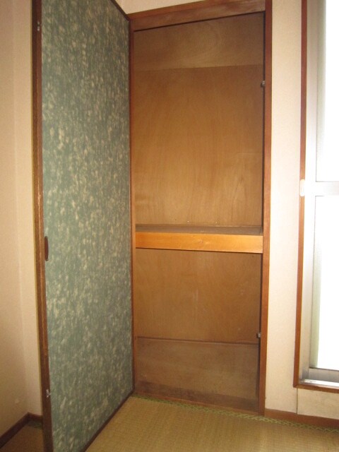 物件内観写真8　(収納)