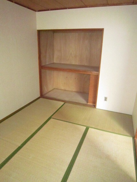 物件内観写真11　(収納)