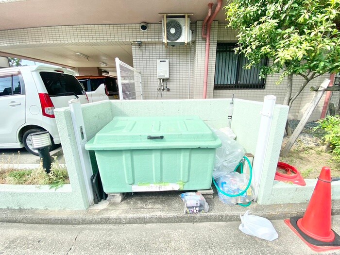 物件外観写真6　(建物設備)