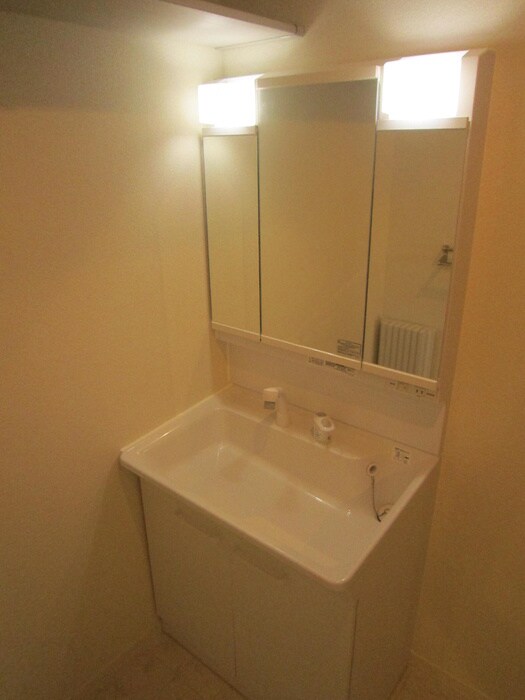 物件内観写真9　(洗面)