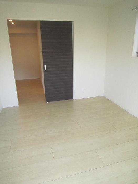 物件内観写真13　(居室)