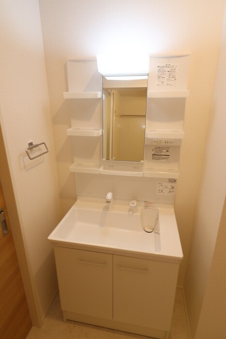 物件内観写真11　(洗面)