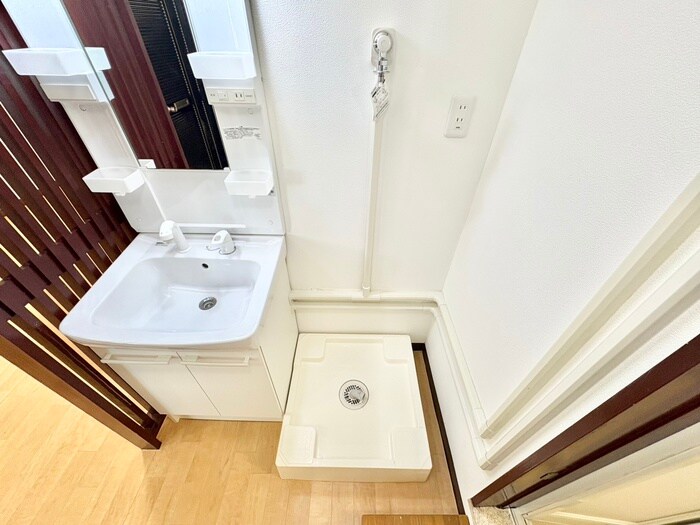 物件内観写真10　(洗濯機置場)