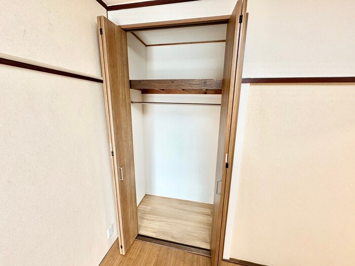 物件内観写真16　(収納)