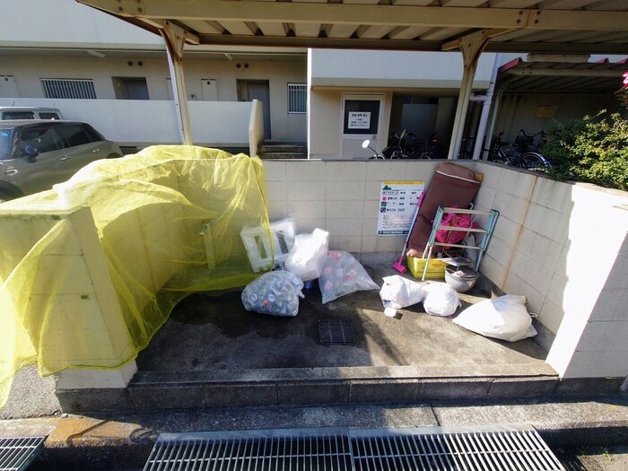 物件外観写真6　(建物設備)