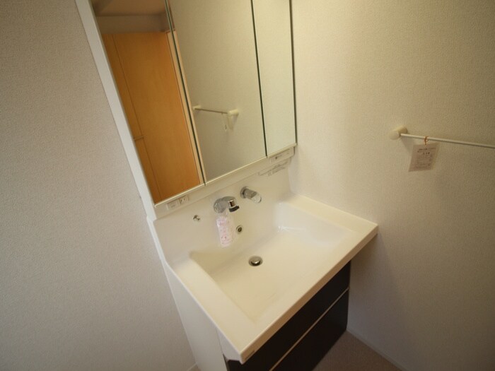 物件内観写真12　(洗面)