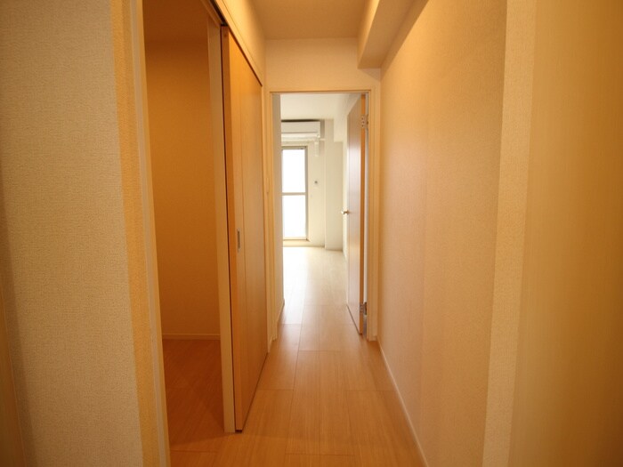 物件内観写真19　(廊下)