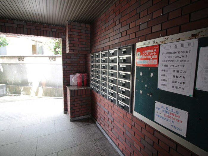 物件外観写真6　(建物設備)