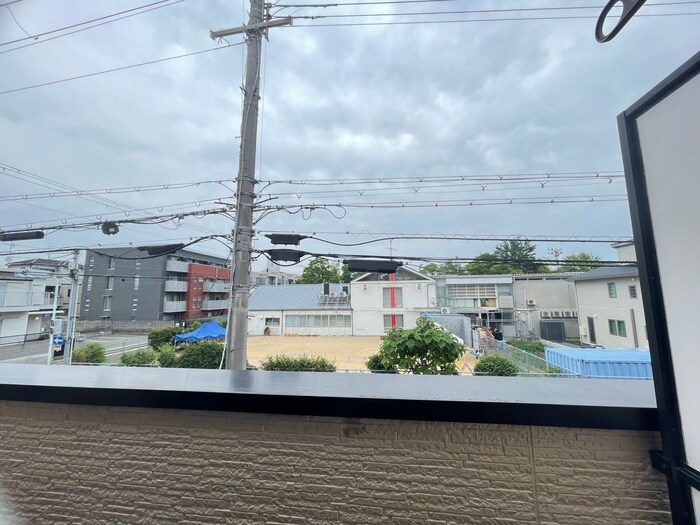 物件内観写真15　(室内からの展望)