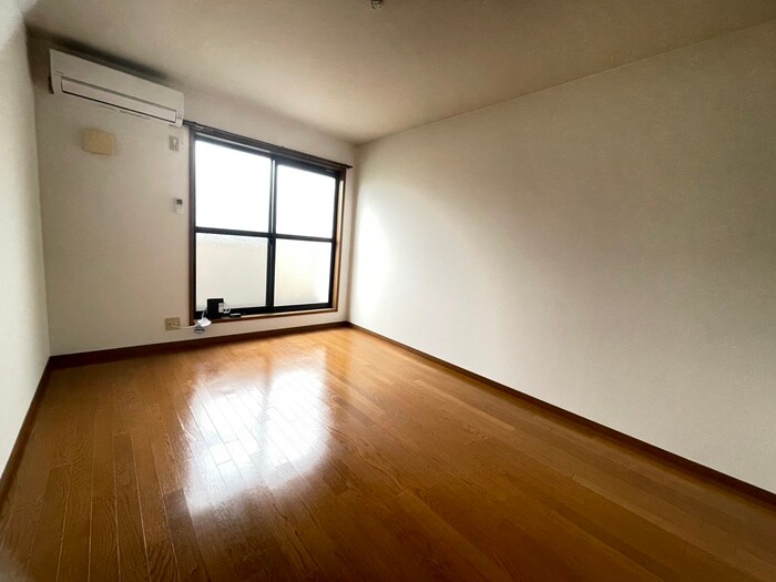 物件内観写真21　(居室)