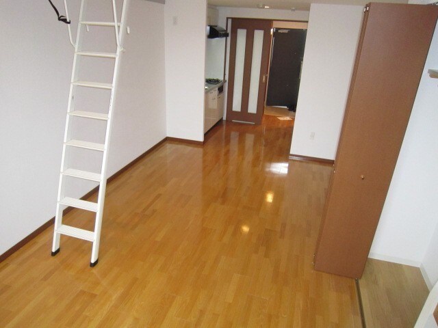 物件内観写真10　(居室)