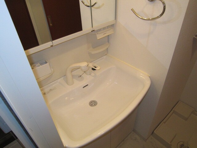 物件内観写真13　(洗面)
