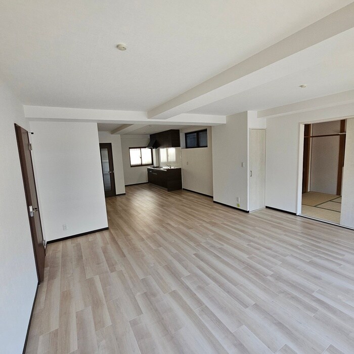 物件内観写真8　(居室)