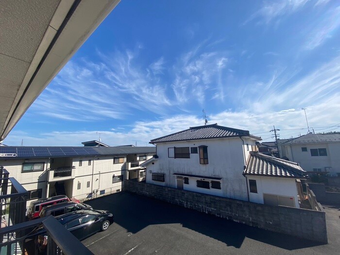 物件内観写真16　(室内からの展望)