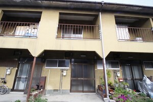 四ノ宮芝畑町貸家外観写真