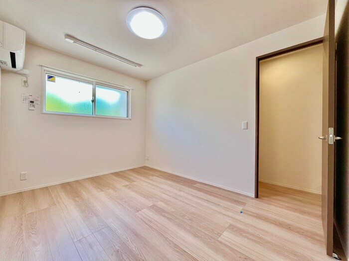 物件内観写真9　(居室)