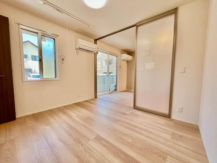 物件内観写真10　(居室)