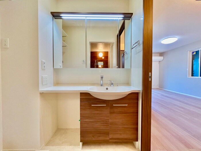 物件内観写真14　(洗面)