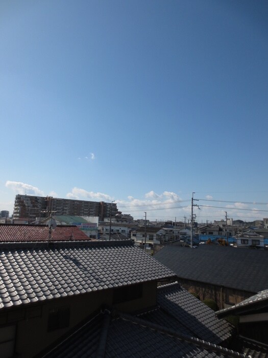 物件内観写真12　(室内からの展望)