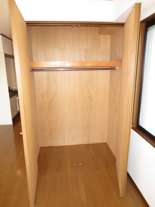 物件内観写真13　(収納)