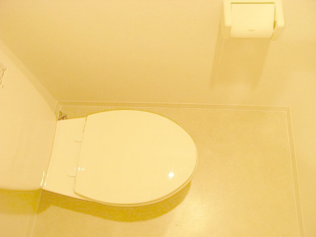 物件内観写真8　(トイレ)