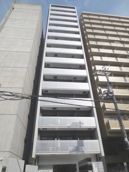 ﾚｵﾝｺﾝﾌｫｰﾄ本町(1401)外観写真