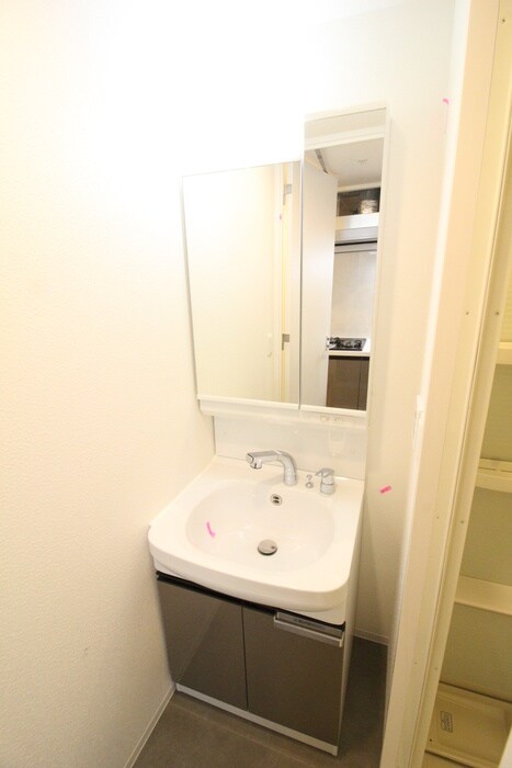物件内観写真9　(洗面)