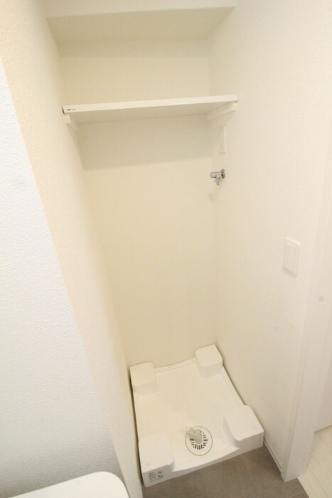 物件内観写真11　(洗濯機置場)