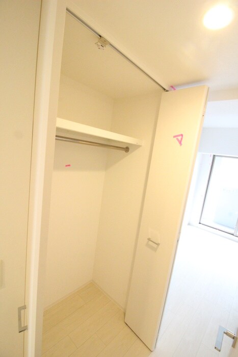 物件内観写真13　(収納)