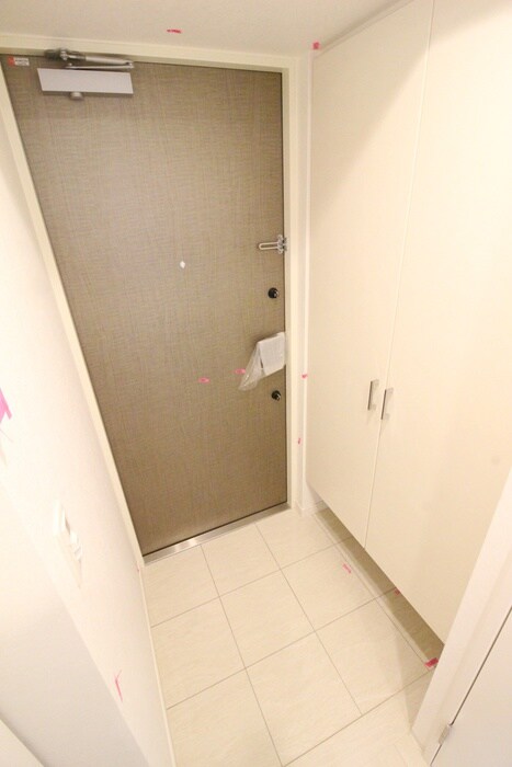 物件内観写真14　(玄関)