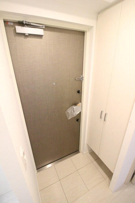 物件内観写真19　(玄関)