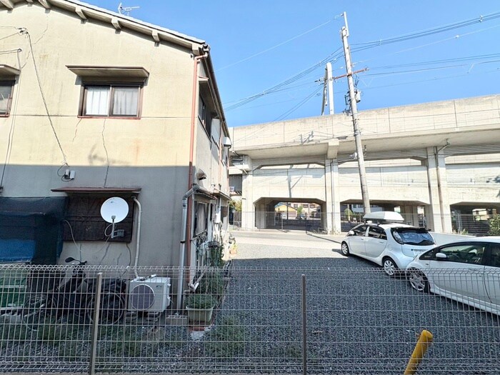 物件内観写真18　(室内からの展望)