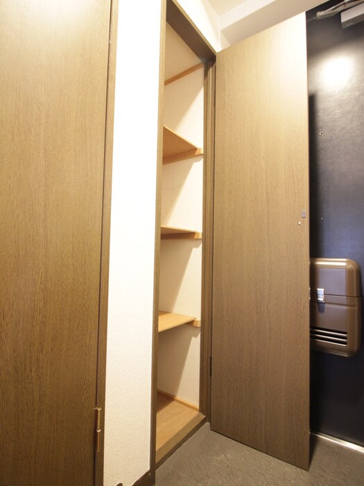 物件内観写真12　(靴箱)