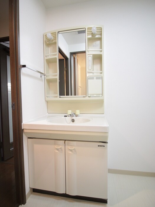 物件内観写真13　(収納)