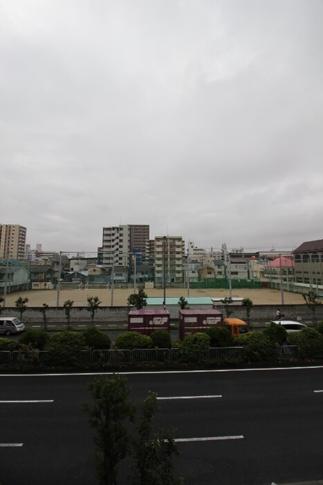 物件内観写真18　(室内からの展望)