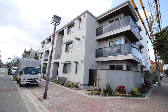 物件外観写真1　(外観写真)