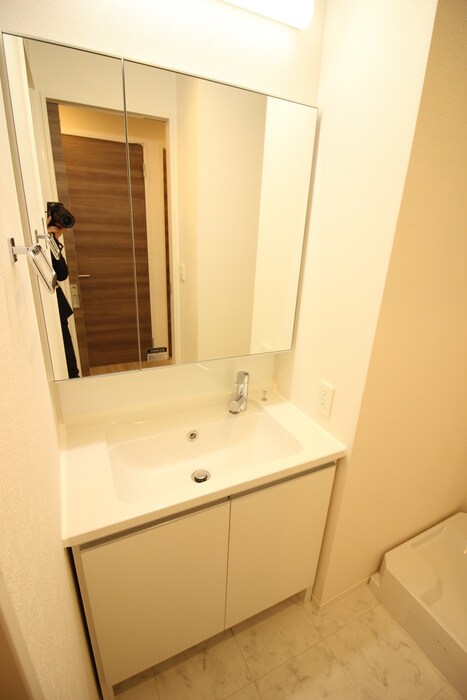 物件内観写真8　(洗面)