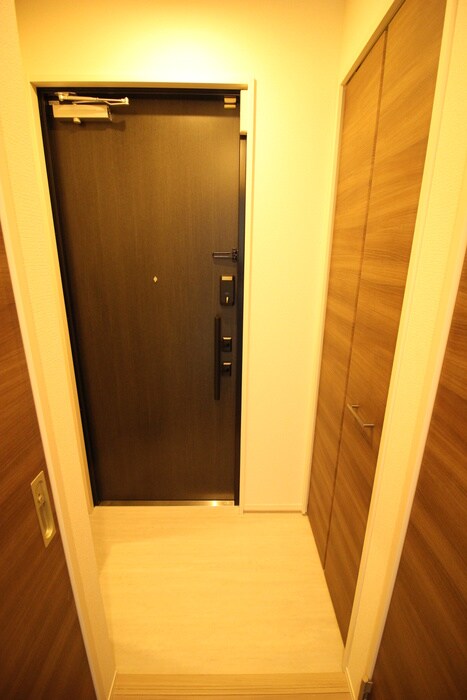 物件内観写真22　(玄関)