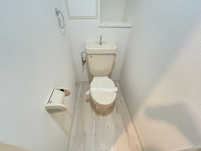 物件内観写真17　(トイレ)